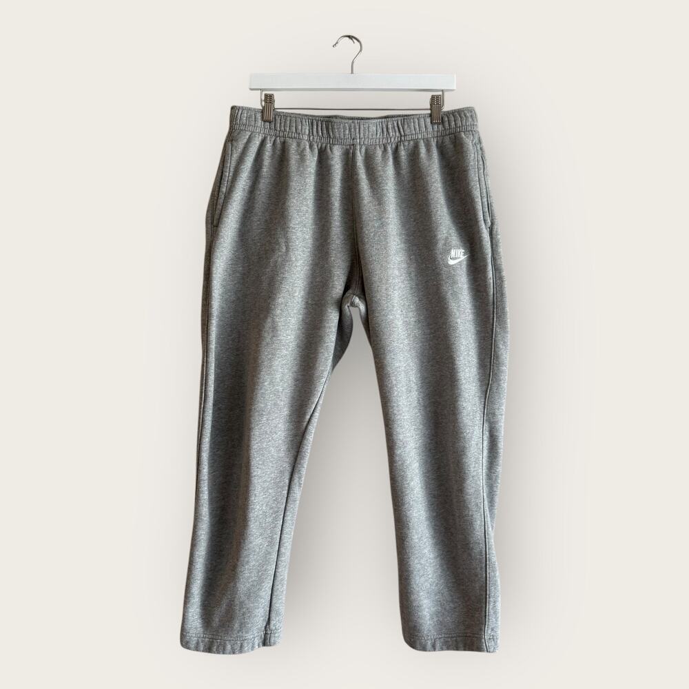Nike | Cropped Sweatpants | Gray | Women's XL